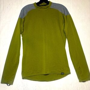 Patagonia Men Capilene 4 Expedition Weight Top sz Small* Long Sleeve Base Layer